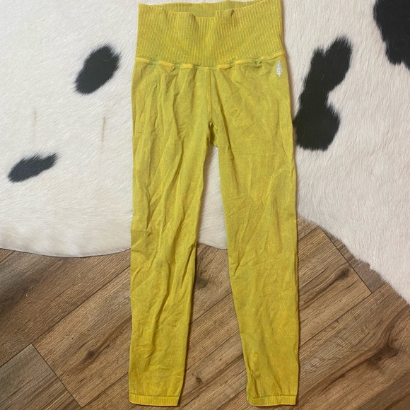 FREE PEOPLE MOVEMENT GOOD KARMA LEGGINGS - SPARKLING CITRUS - Picture 4 of 11